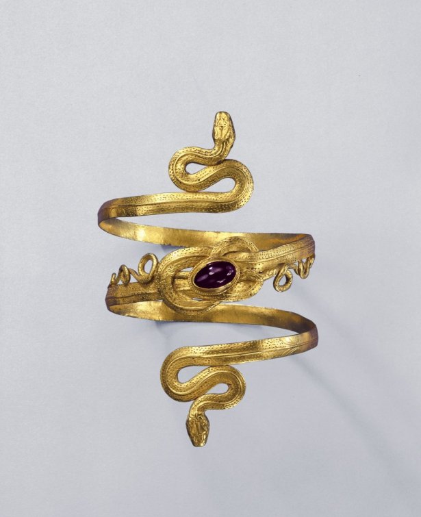 Gold and Jewelry, from Antiquity to the Renaissance Princes