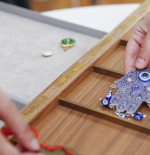 Art-History-Jewelry-Amulets (02).jpg