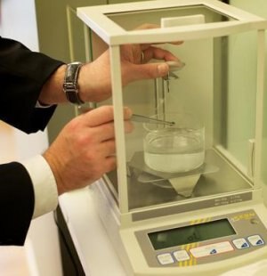 recognize gemstones gemology classes C (7)_0.jpg